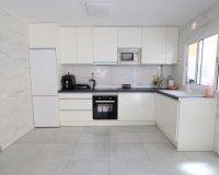 Reventa - Apartamento / Dúplex - Torrevieja - Acequion