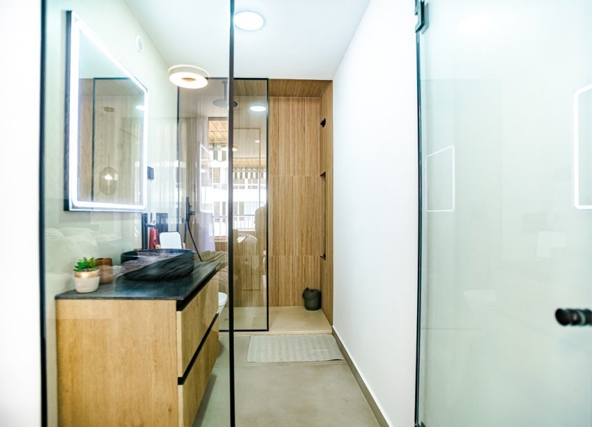 Reventa - Apartamento / Dúplex - Torrevieja - Acequion