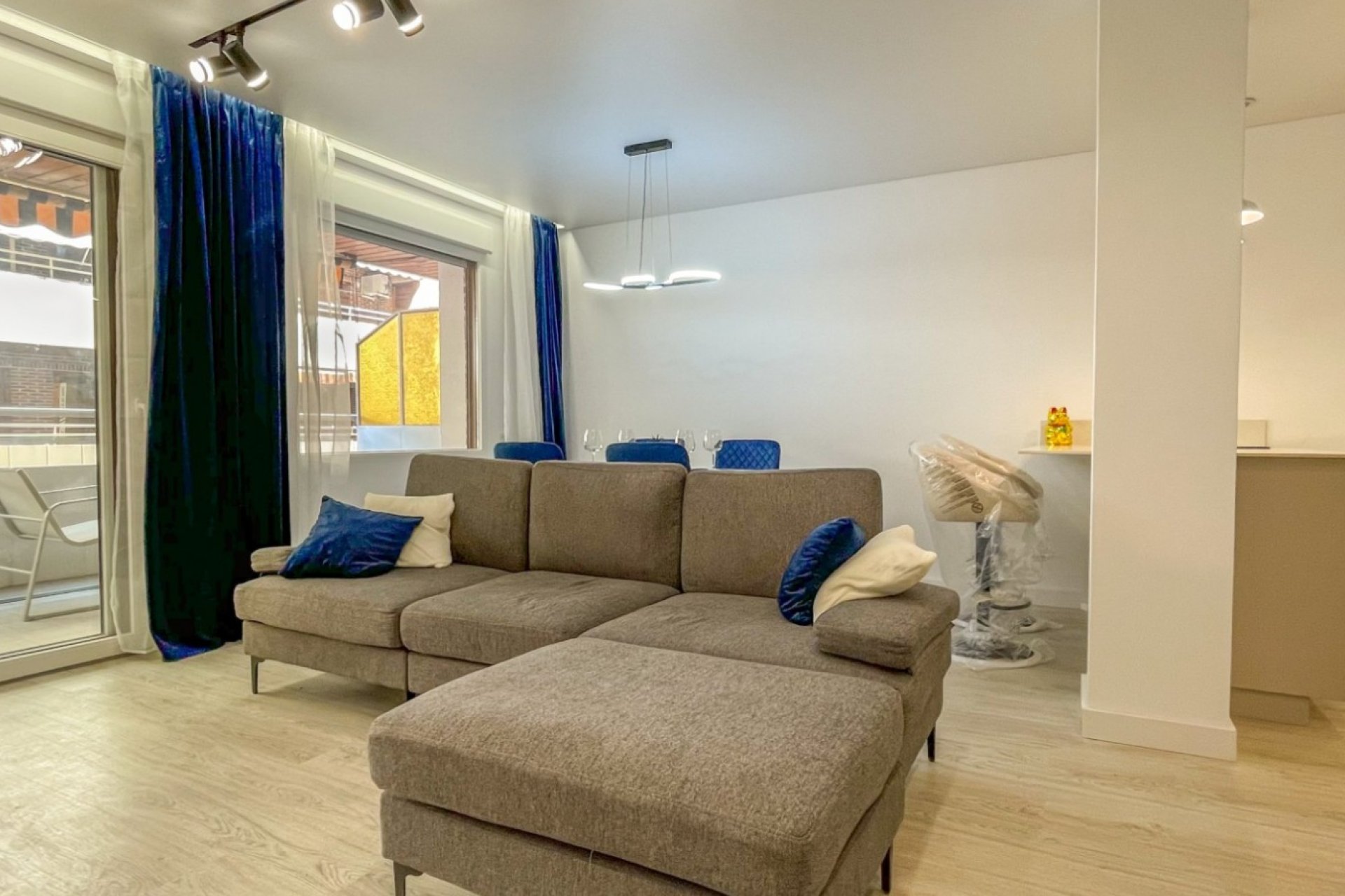 Reventa - Apartamento / Dúplex - Torrevieja - Acequion