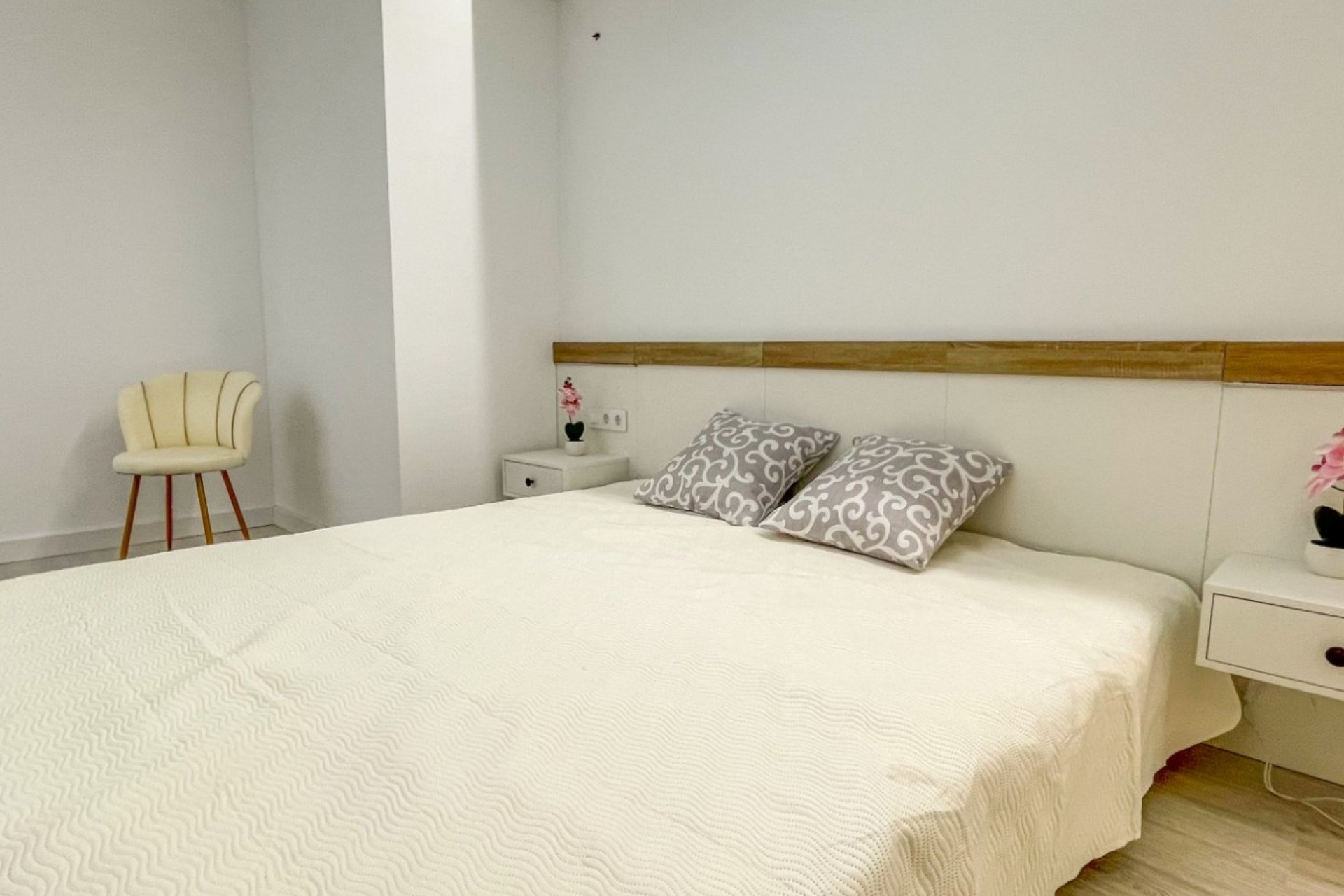 Reventa - Apartamento / Dúplex - Torrevieja - Acequion