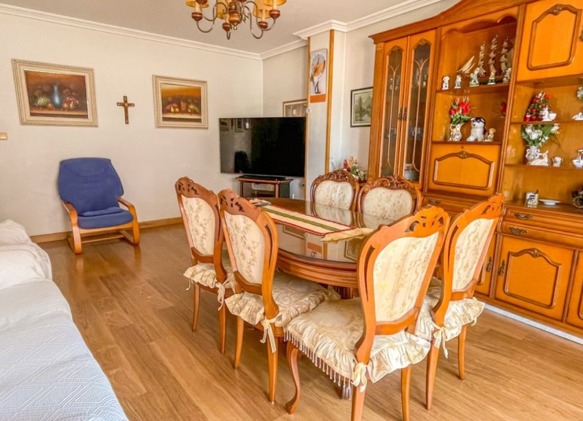 Reventa - Apartamento / Dúplex - Torrevieja - Acequion