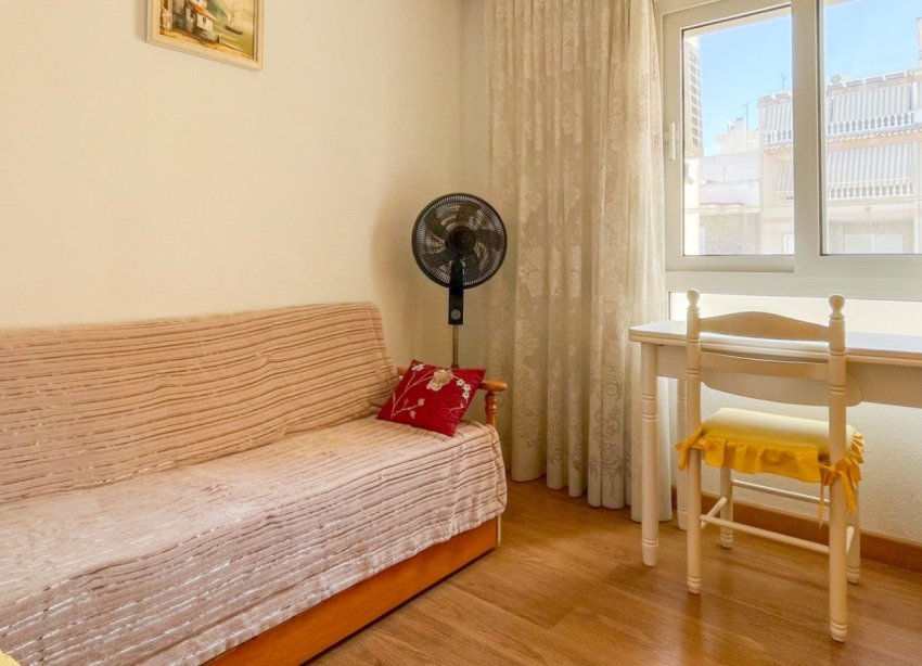 Reventa - Apartamento / Dúplex - Torrevieja - Acequion