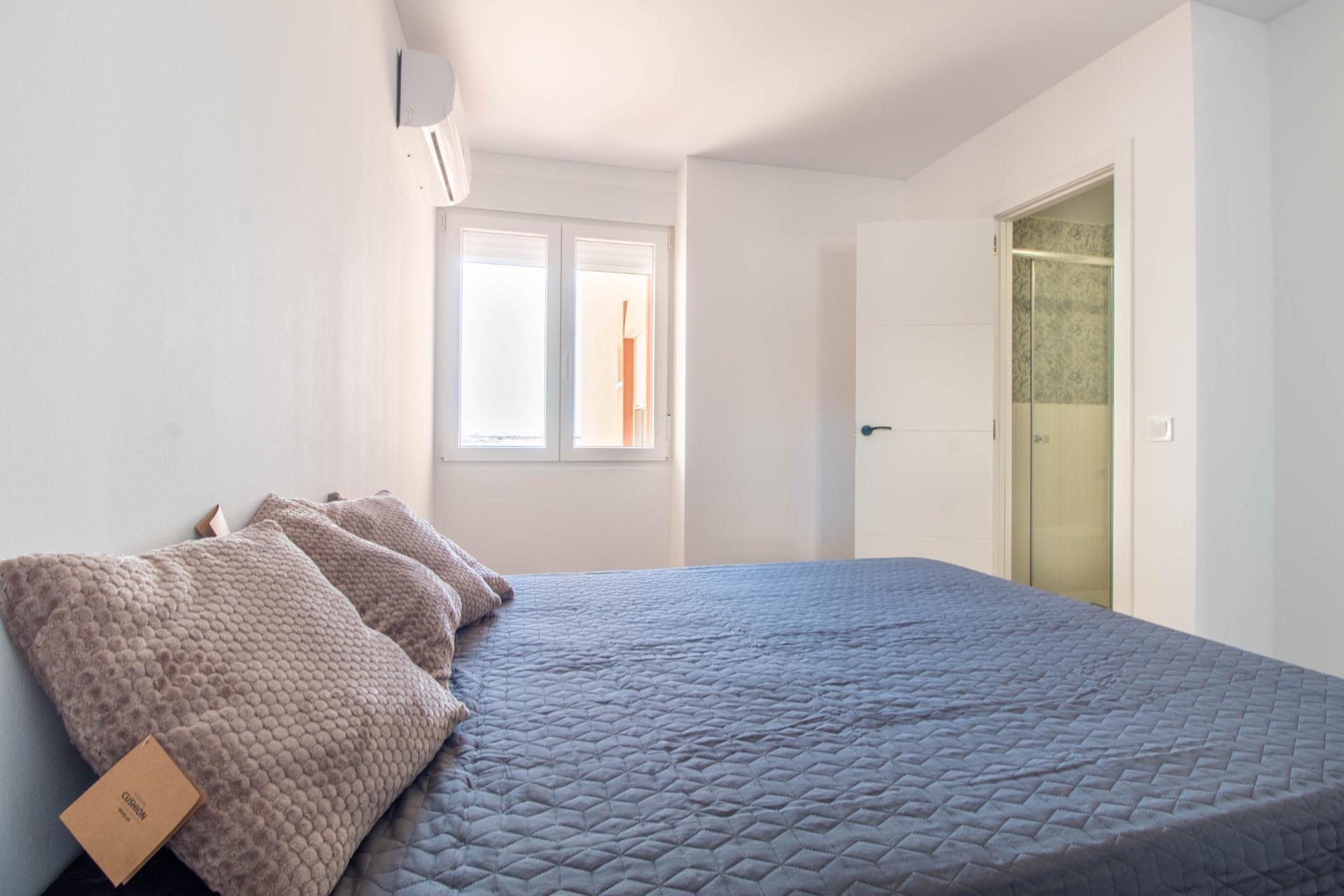 Reventa - Apartamento / Dúplex - Torrevieja - Acequion
