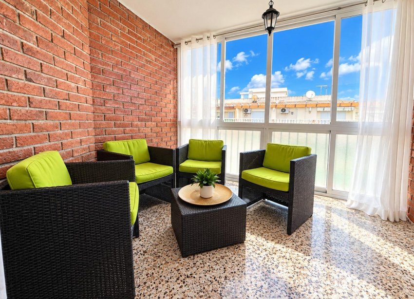 Reventa - Apartamento / Dúplex - Torrevieja - Acequion