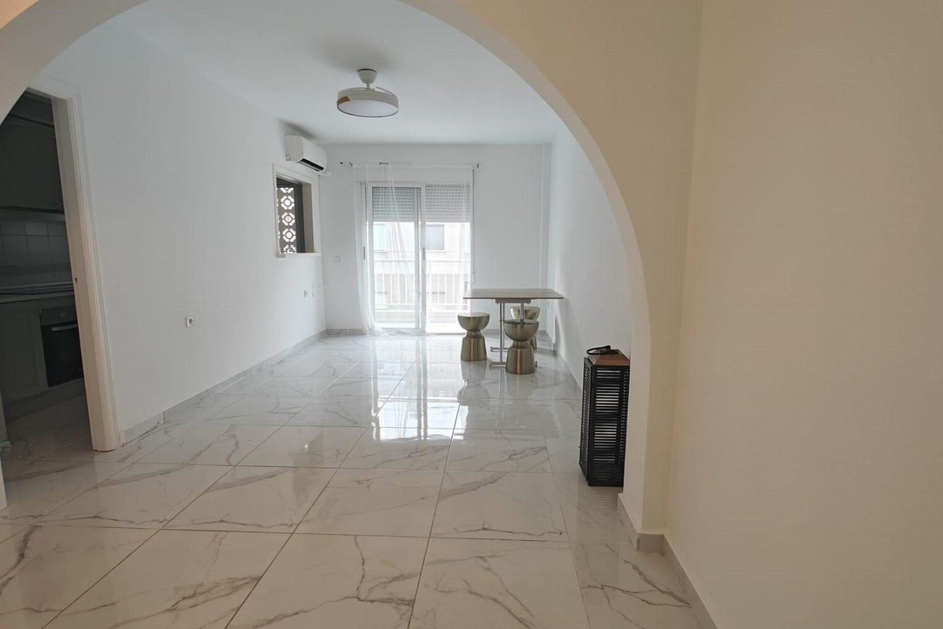 Reventa - Apartamento / Dúplex - Torrevieja - Acequion