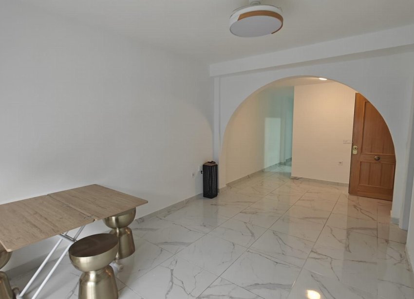 Reventa - Apartamento / Dúplex - Torrevieja - Acequion