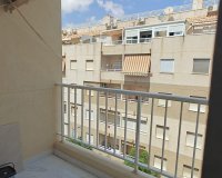Reventa - Apartamento / Dúplex - Torrevieja - Acequion