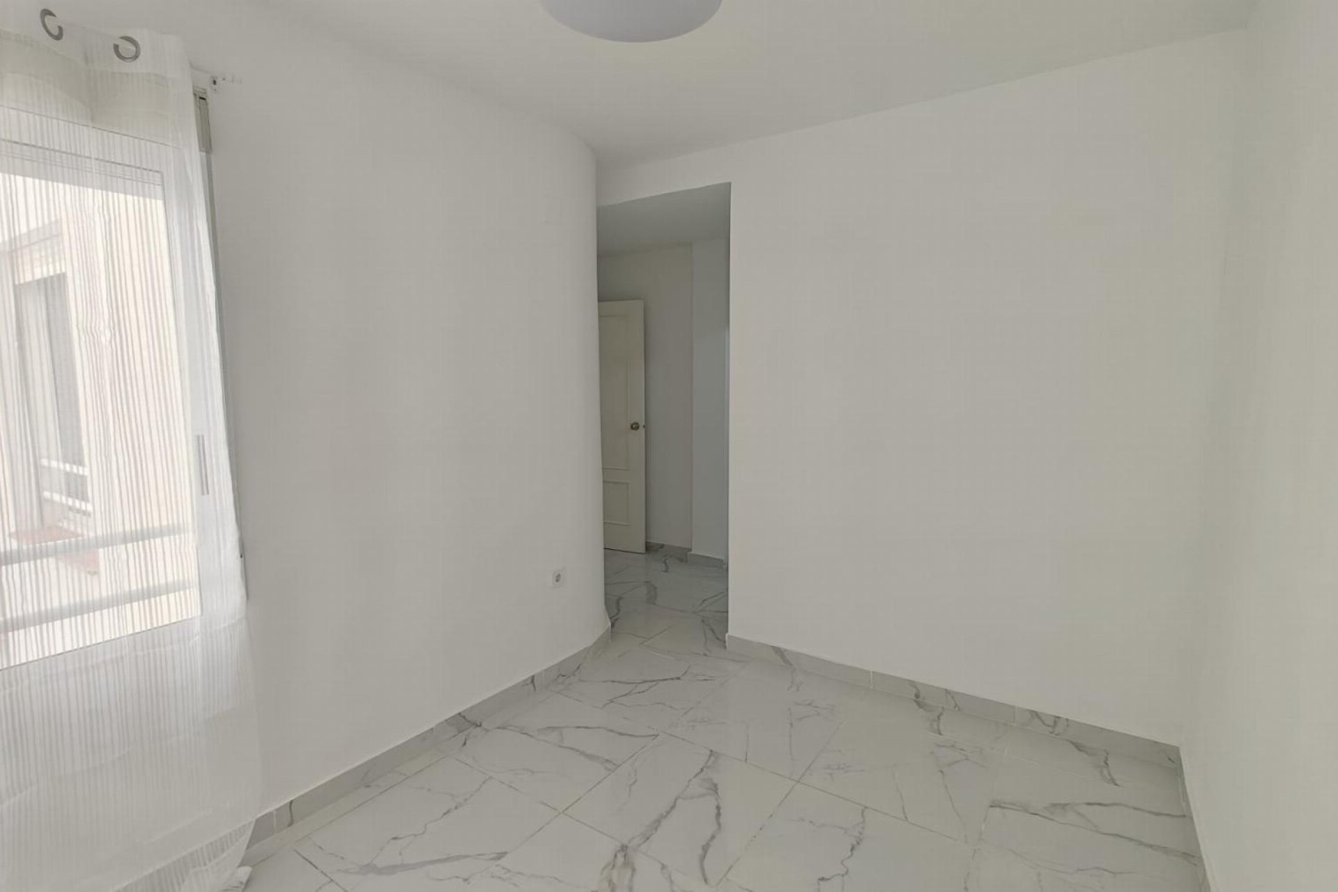 Reventa - Apartamento / Dúplex - Torrevieja - Acequion