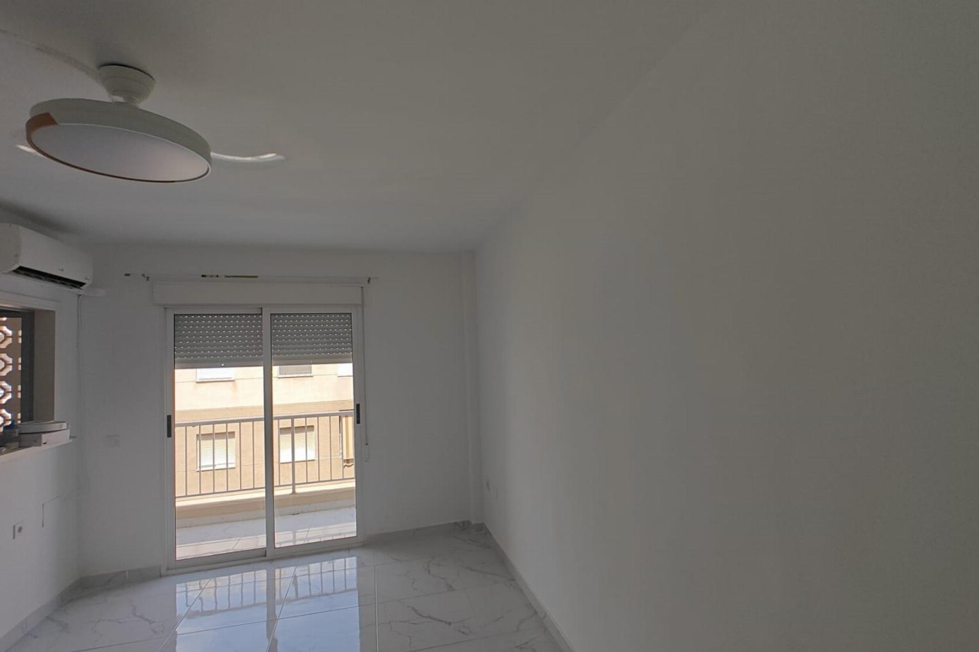 Reventa - Apartamento / Dúplex - Torrevieja - Acequion
