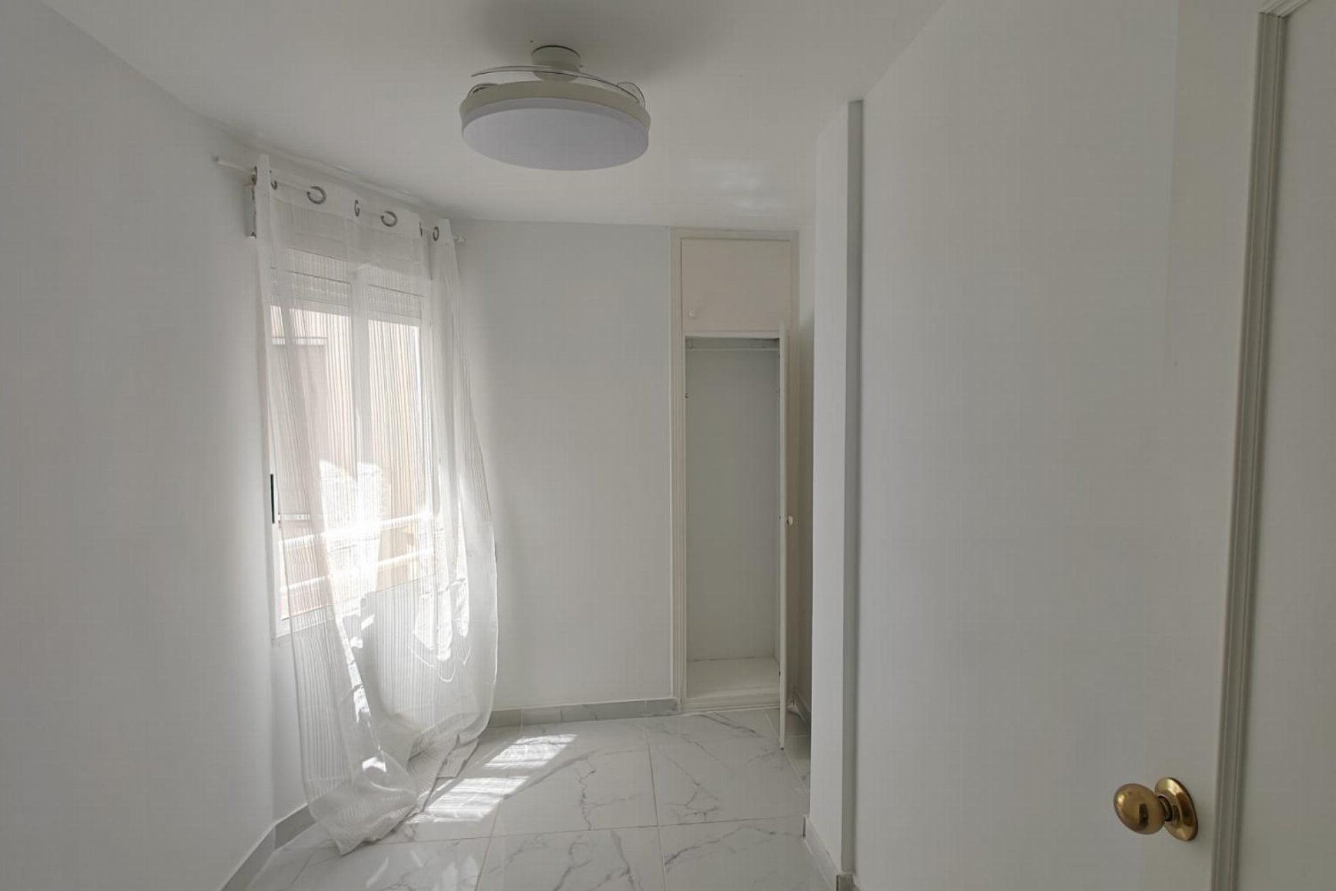 Reventa - Apartamento / Dúplex - Torrevieja - Acequion