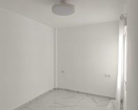Reventa - Apartamento / Dúplex - Torrevieja - Acequion
