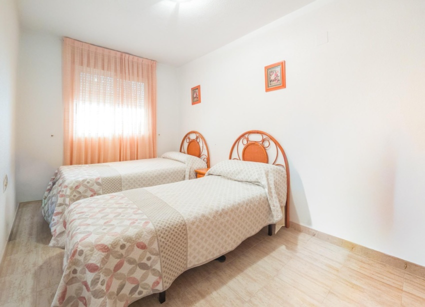 Reventa - Apartamento / Dúplex - Torrevieja - Acequion