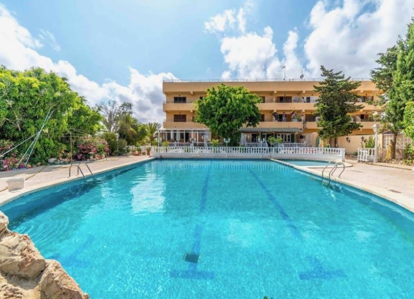 Reventa - Apartamento / Dúplex - Torrevieja - Aguas Nuevas