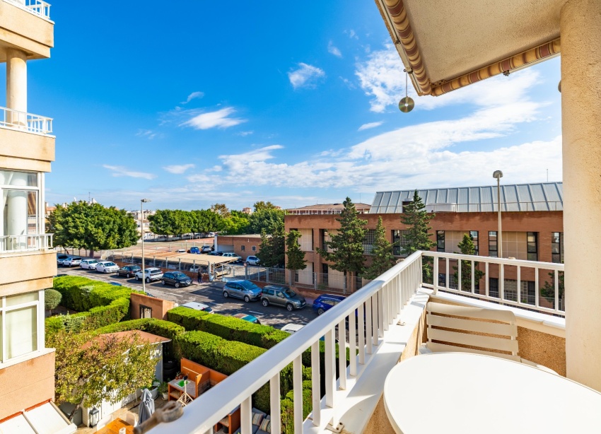 Reventa - Apartamento / Dúplex - Torrevieja - Cala del palangre