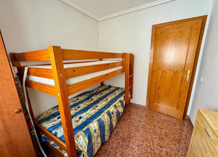 Reventa - Apartamento / Dúplex - Torrevieja - Centro