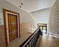 Reventa - Apartamento / Dúplex - Torrevieja - Centro