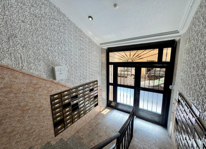 Reventa - Apartamento / Dúplex - Torrevieja - Centro