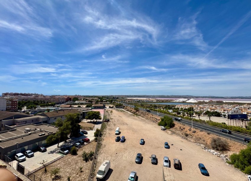 Reventa - Apartamento / Dúplex - Torrevieja - Centro