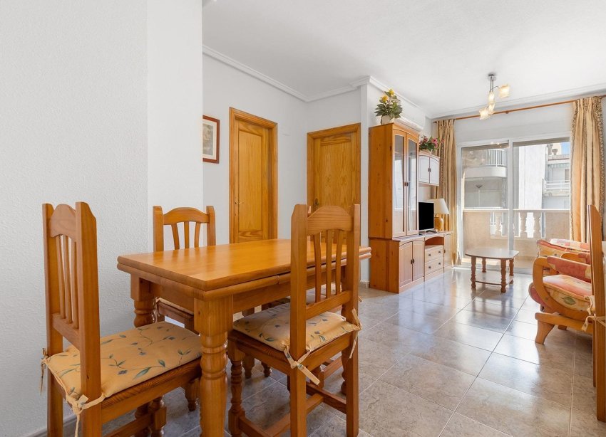 Reventa - Apartamento / Dúplex - Torrevieja - Centro