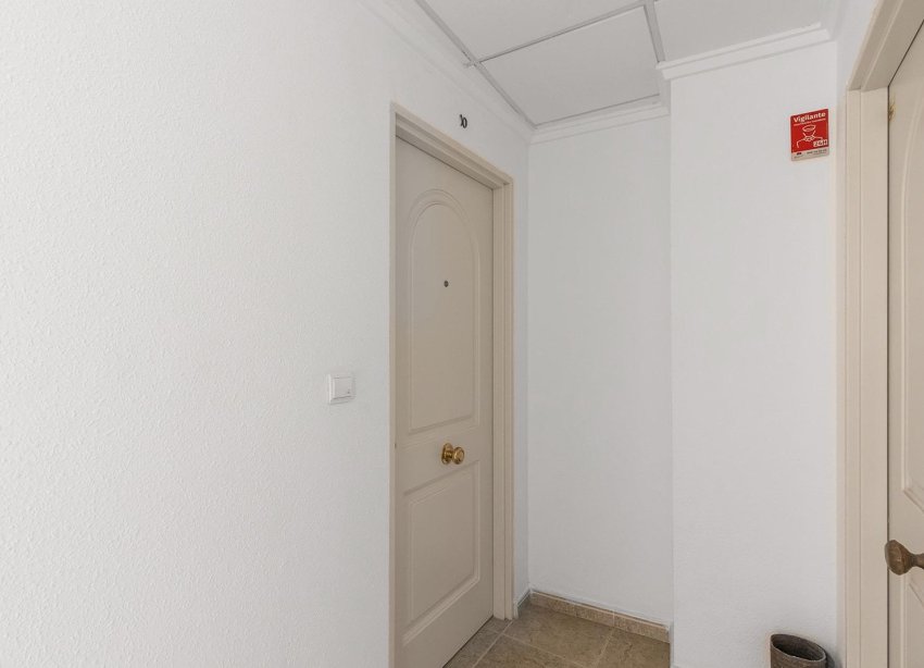 Reventa - Apartamento / Dúplex - Torrevieja - Centro