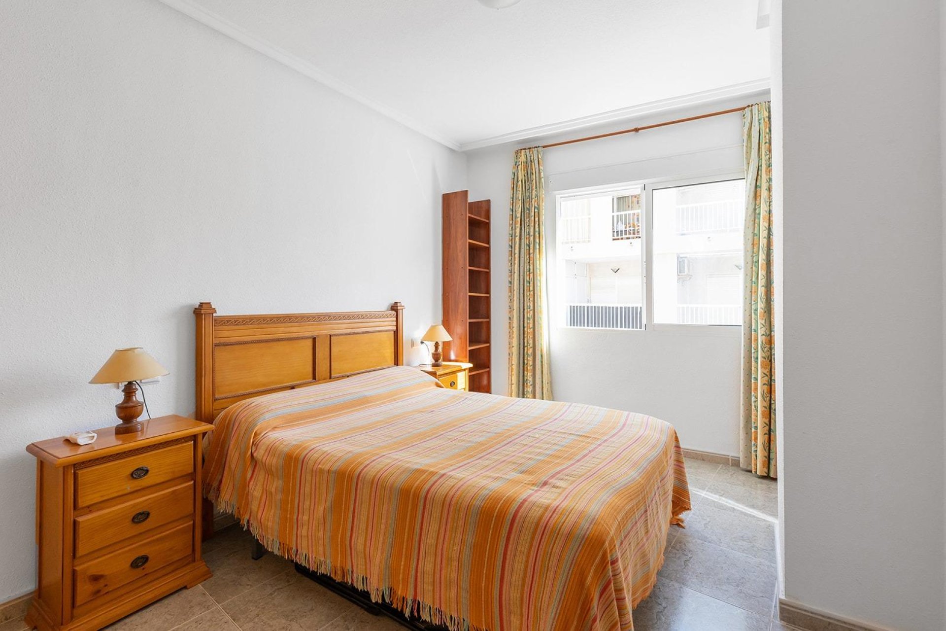 Reventa - Apartamento / Dúplex - Torrevieja - Centro