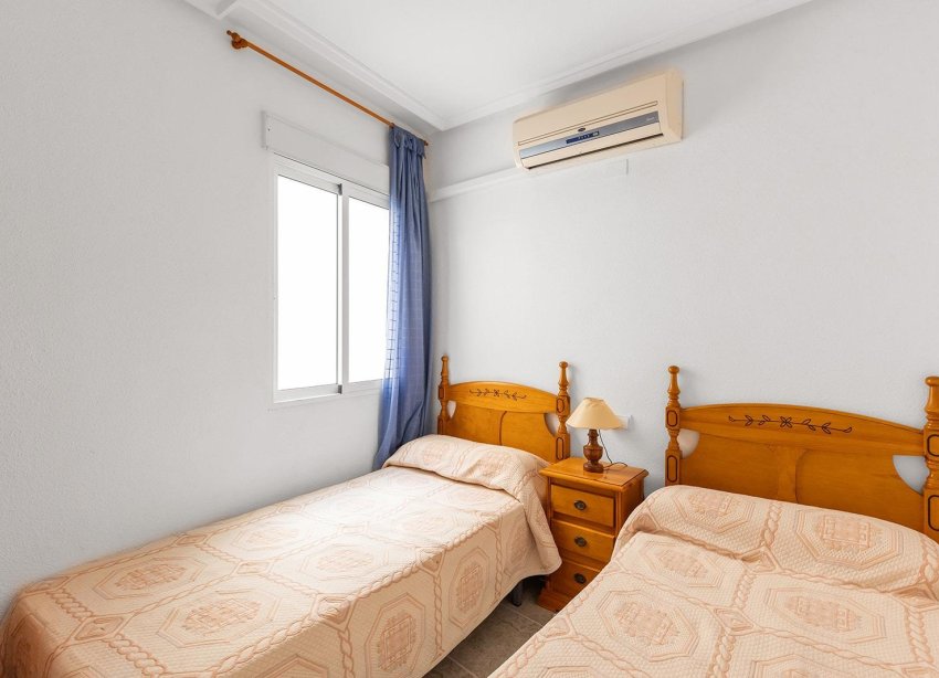 Reventa - Apartamento / Dúplex - Torrevieja - Centro