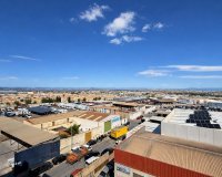Reventa - Apartamento / Dúplex - Torrevieja - Centro