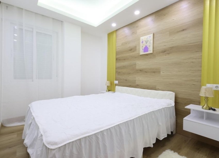 Reventa - Apartamento / Dúplex - Torrevieja - Centro