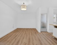 Reventa - Apartamento / Dúplex - Torrevieja - Centro