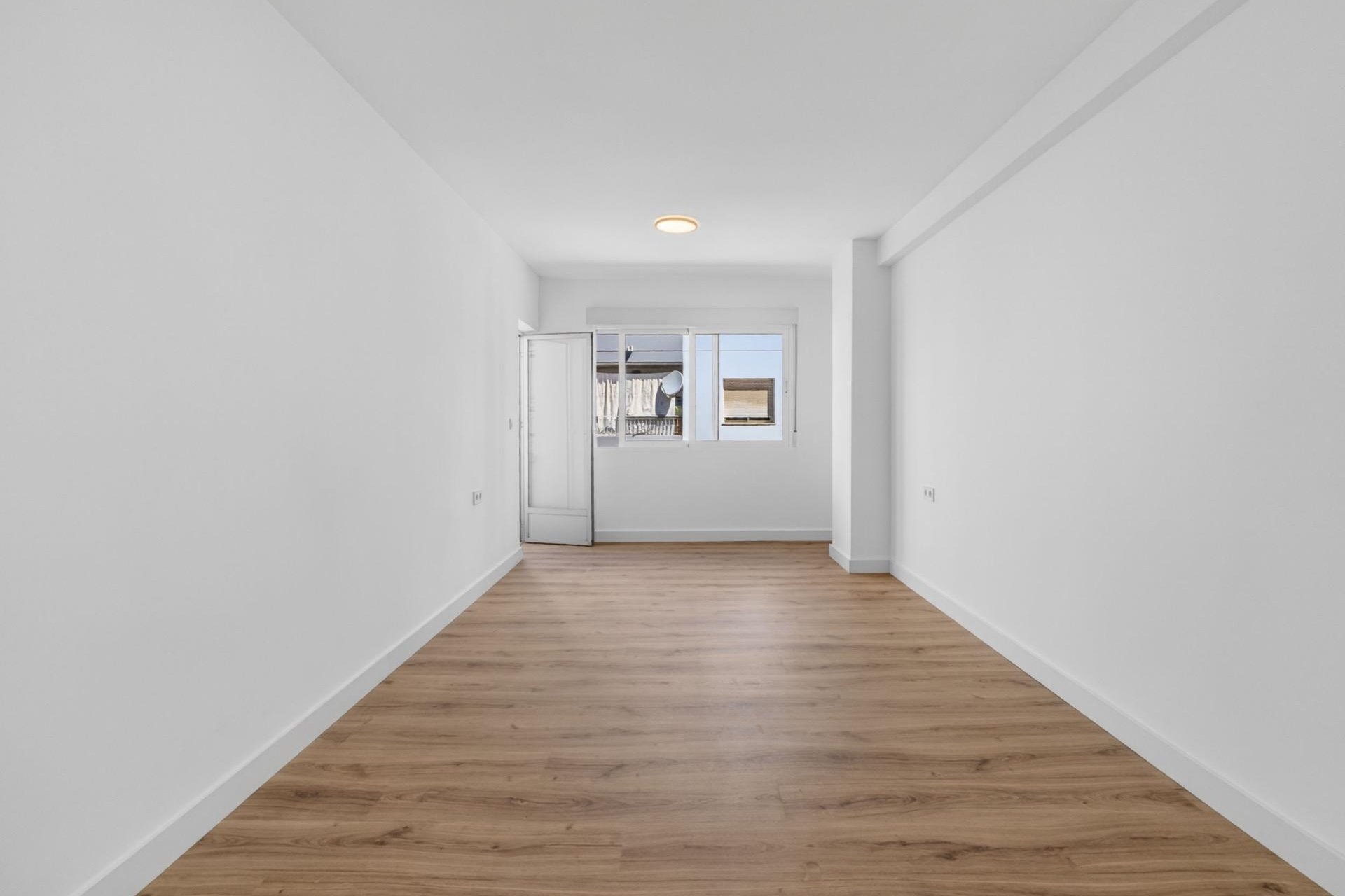 Reventa - Apartamento / Dúplex - Torrevieja - Centro