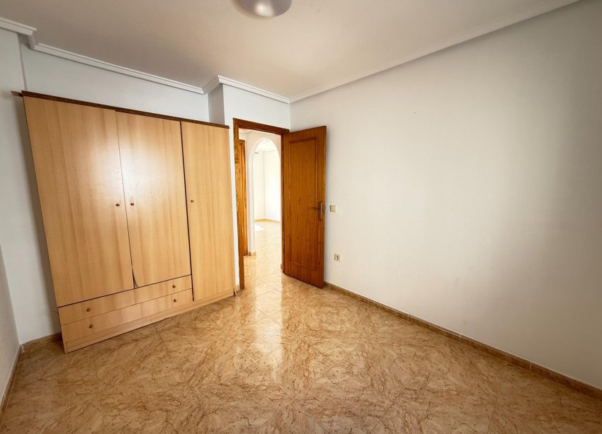 Reventa - Apartamento / Dúplex - Torrevieja - Centro