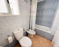 Reventa - Apartamento / Dúplex - Torrevieja - Centro