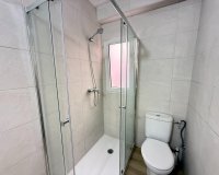 Reventa - Apartamento / Dúplex - Torrevieja - Centro