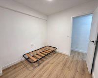 Reventa - Apartamento / Dúplex - Torrevieja - Centro