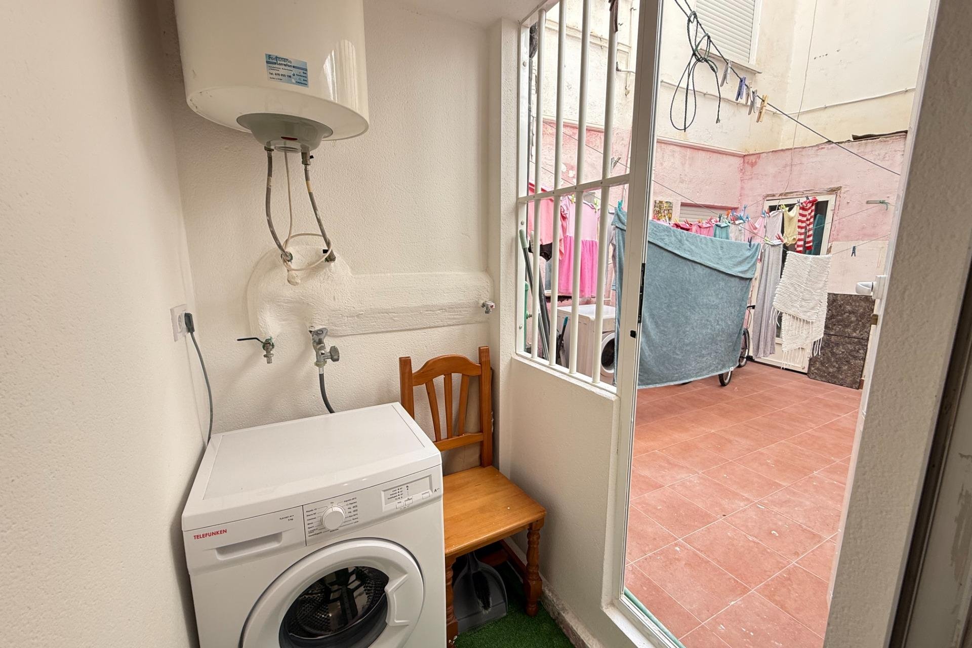 Reventa - Apartamento / Dúplex - Torrevieja - Centro