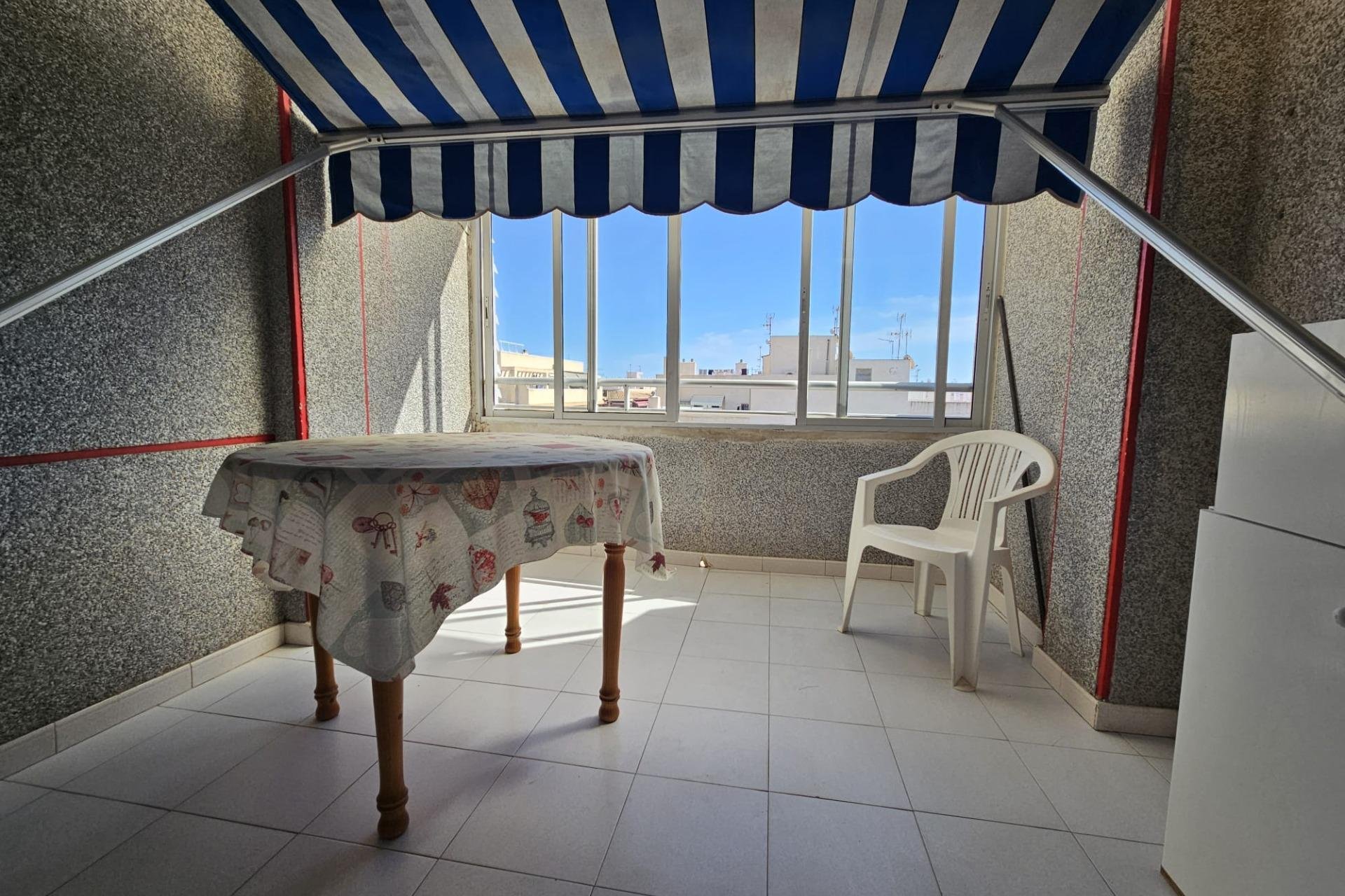 Reventa - Apartamento / Dúplex - Torrevieja - Centro