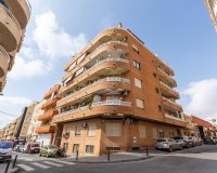 Reventa - Apartamento / Dúplex - Torrevieja - Centro