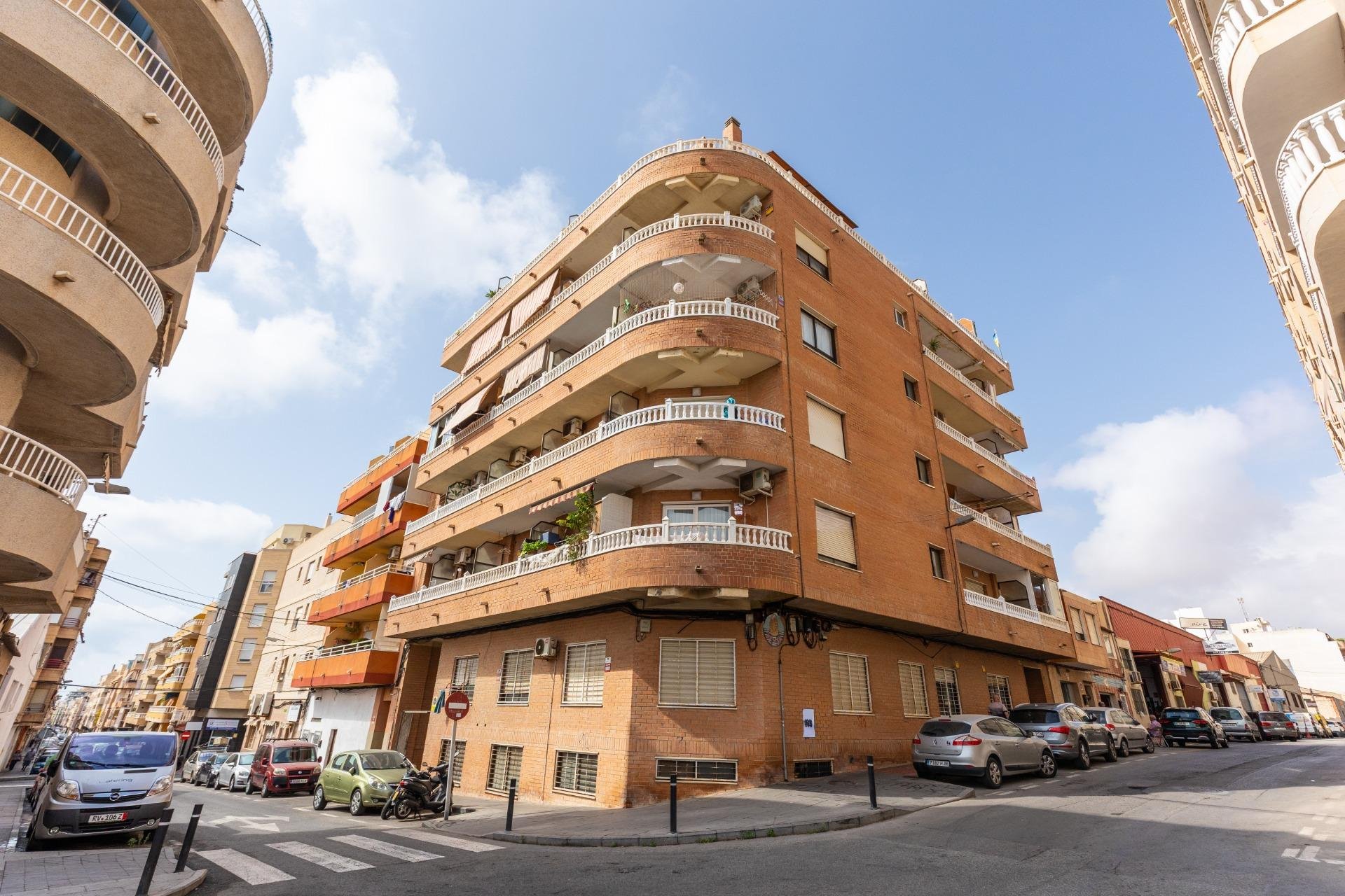 Reventa - Apartamento / Dúplex - Torrevieja - Centro