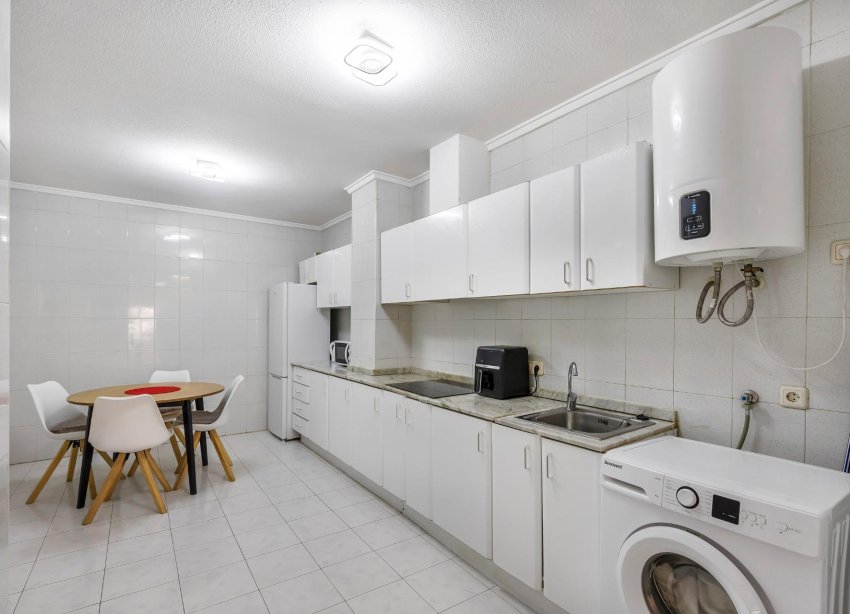 Reventa - Apartamento / Dúplex - Torrevieja - Centro