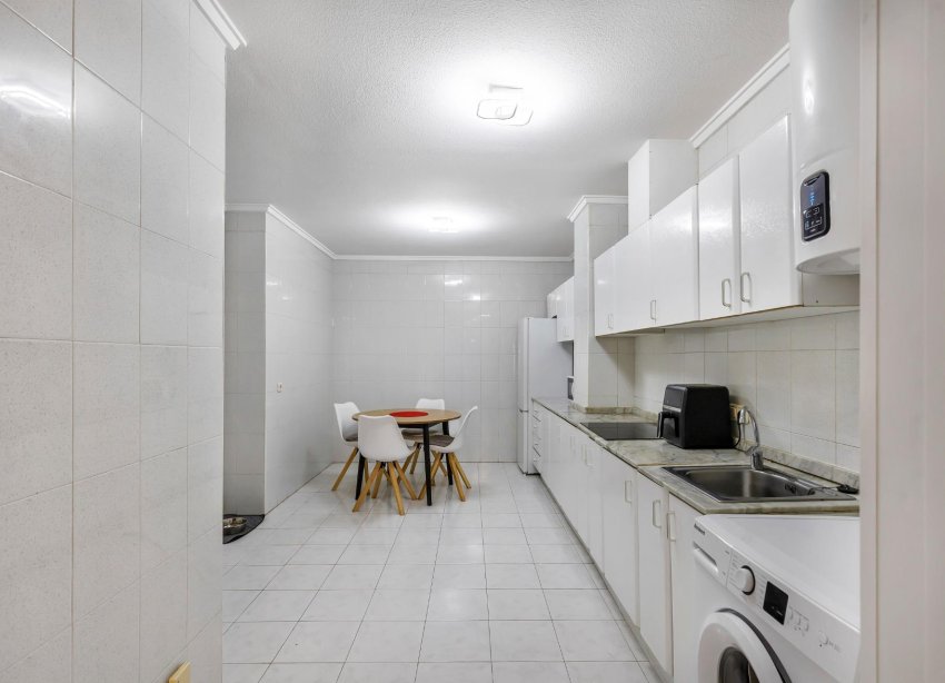 Reventa - Apartamento / Dúplex - Torrevieja - Centro