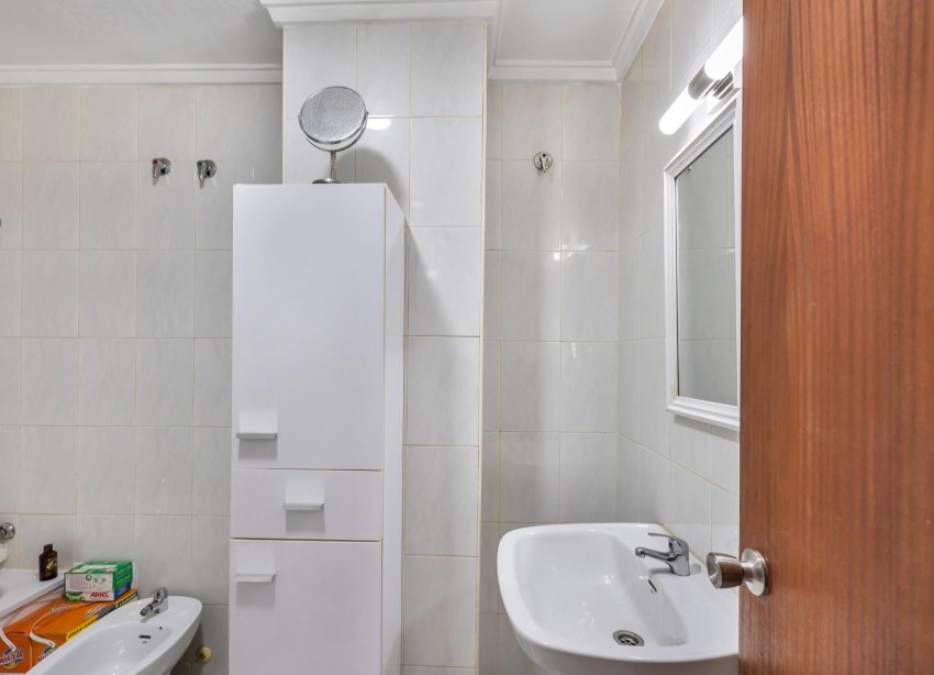 Reventa - Apartamento / Dúplex - Torrevieja - Centro