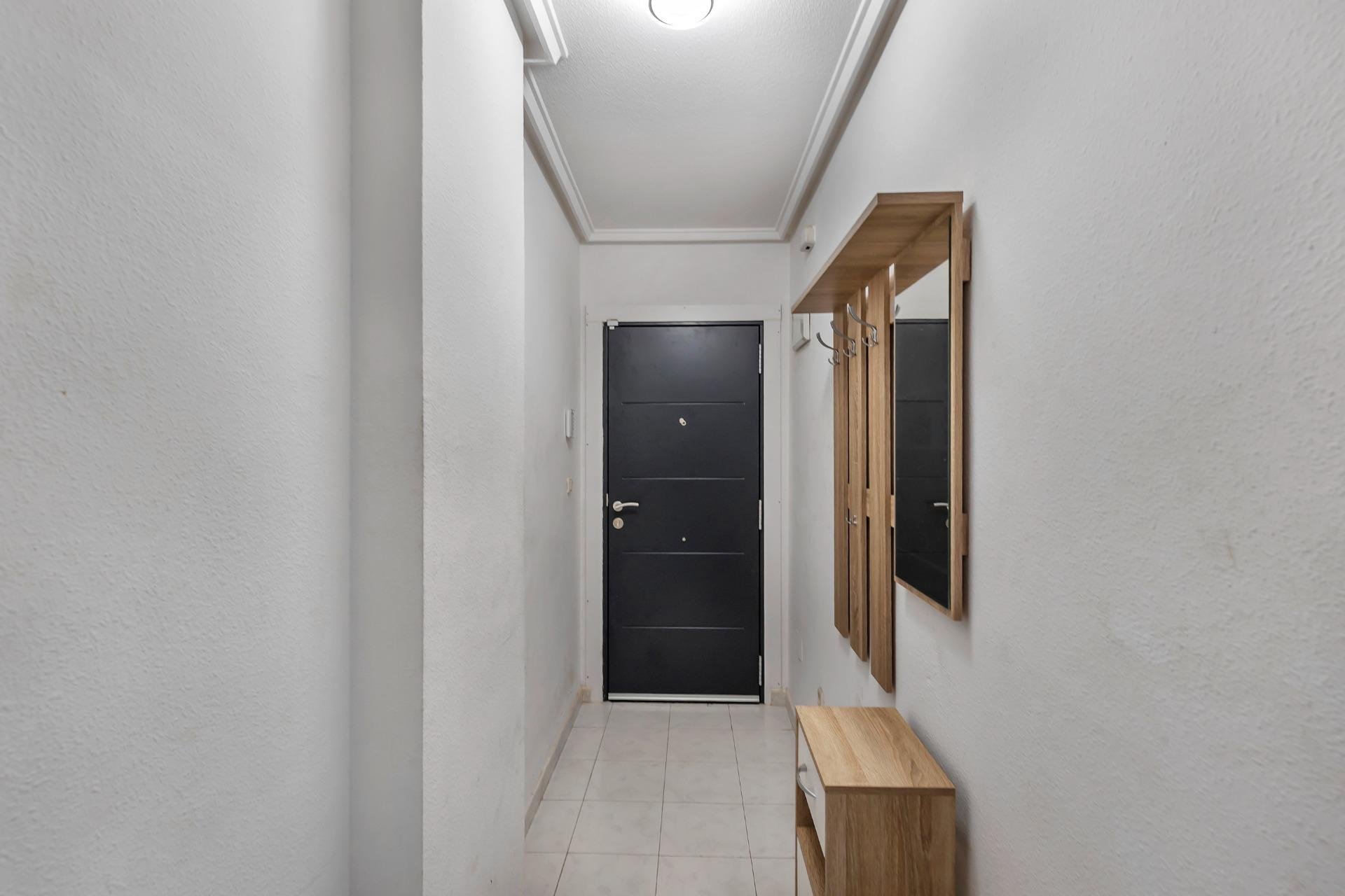 Reventa - Apartamento / Dúplex - Torrevieja - Centro