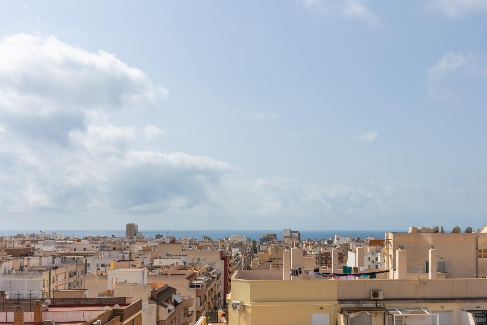 Reventa - Apartamento / Dúplex - Torrevieja - Centro