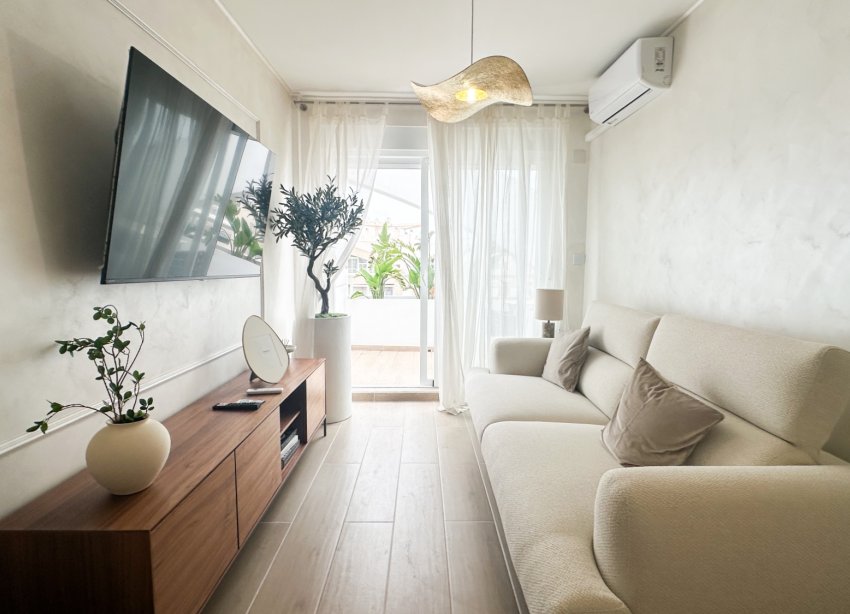 Reventa - Apartamento / Dúplex - Torrevieja - Centro
