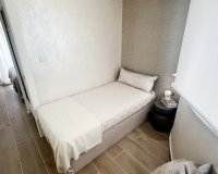Reventa - Apartamento / Dúplex - Torrevieja - Centro