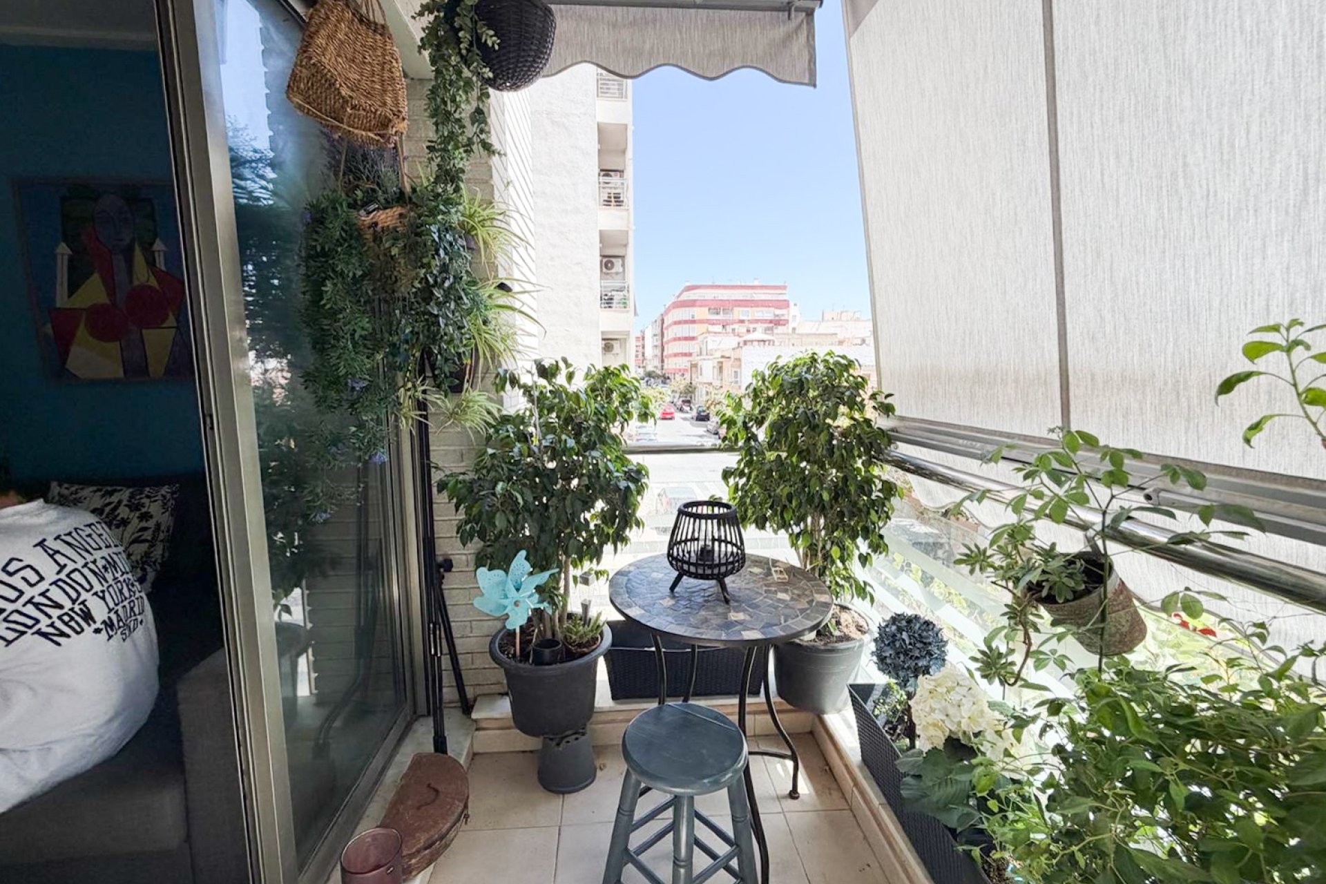 Reventa - Apartamento / Dúplex - Torrevieja - Centro