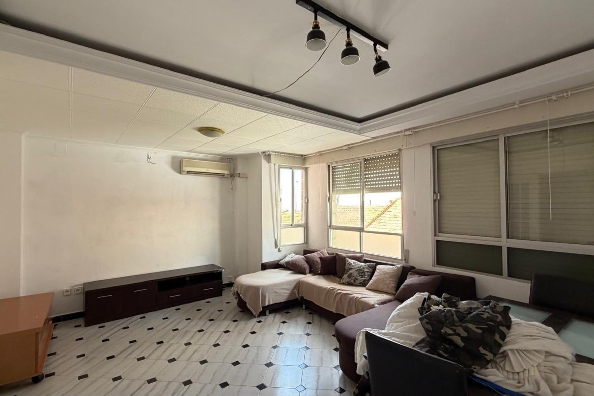 Reventa - Apartamento / Dúplex - Torrevieja - Centro