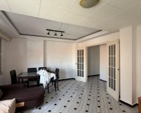 Reventa - Apartamento / Dúplex - Torrevieja - Centro