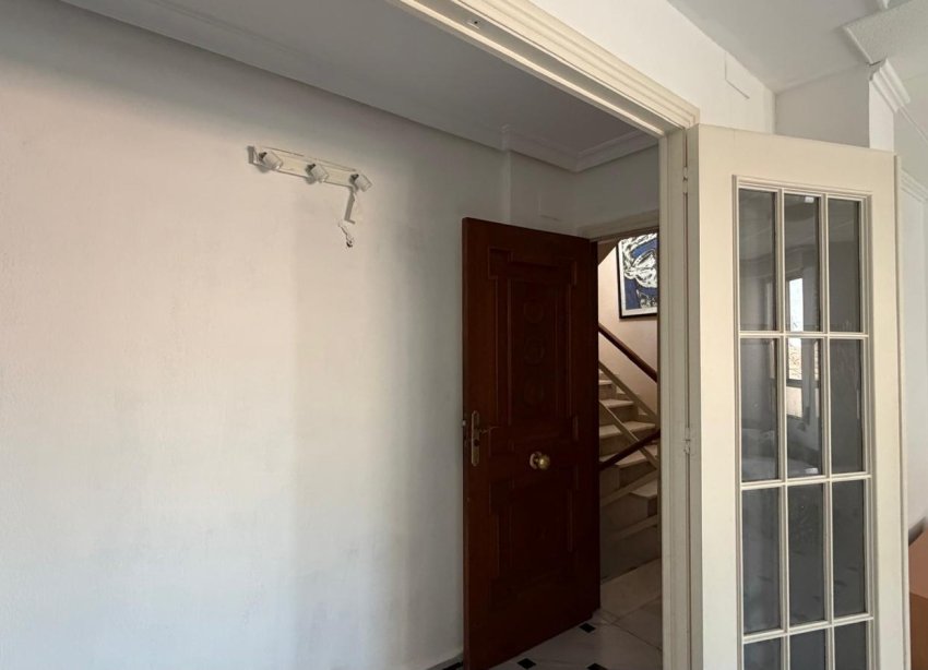 Reventa - Apartamento / Dúplex - Torrevieja - Centro