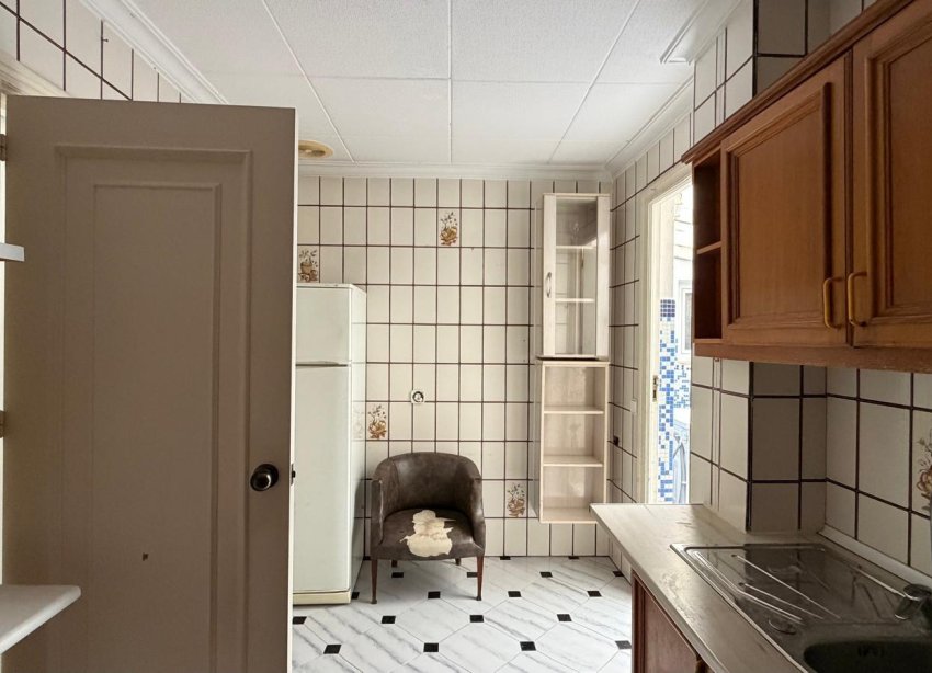 Reventa - Apartamento / Dúplex - Torrevieja - Centro